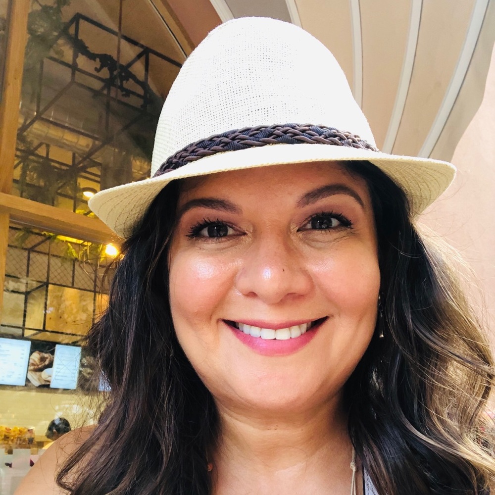 Meet your Posher, Nathaly